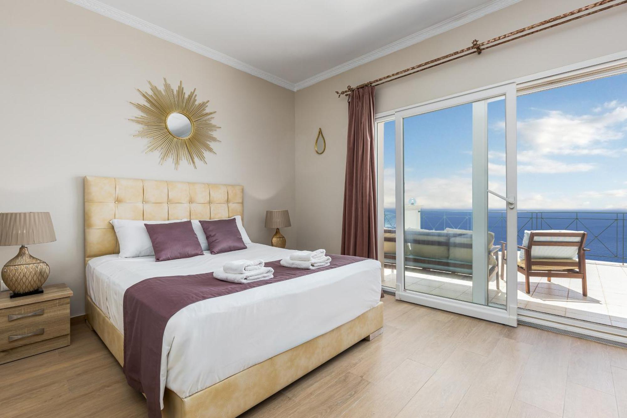 Villa Vardia-Amazing Seaviews With Heated Pool Sinarades Екстер'єр фото